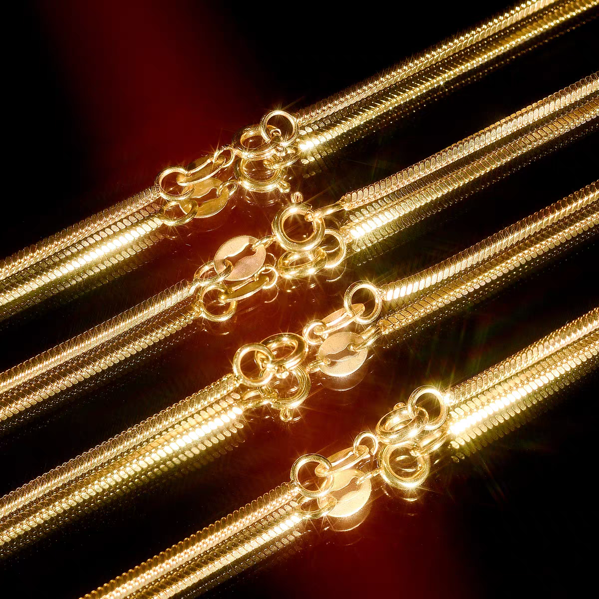 1.5mm Snake Chains in Gold