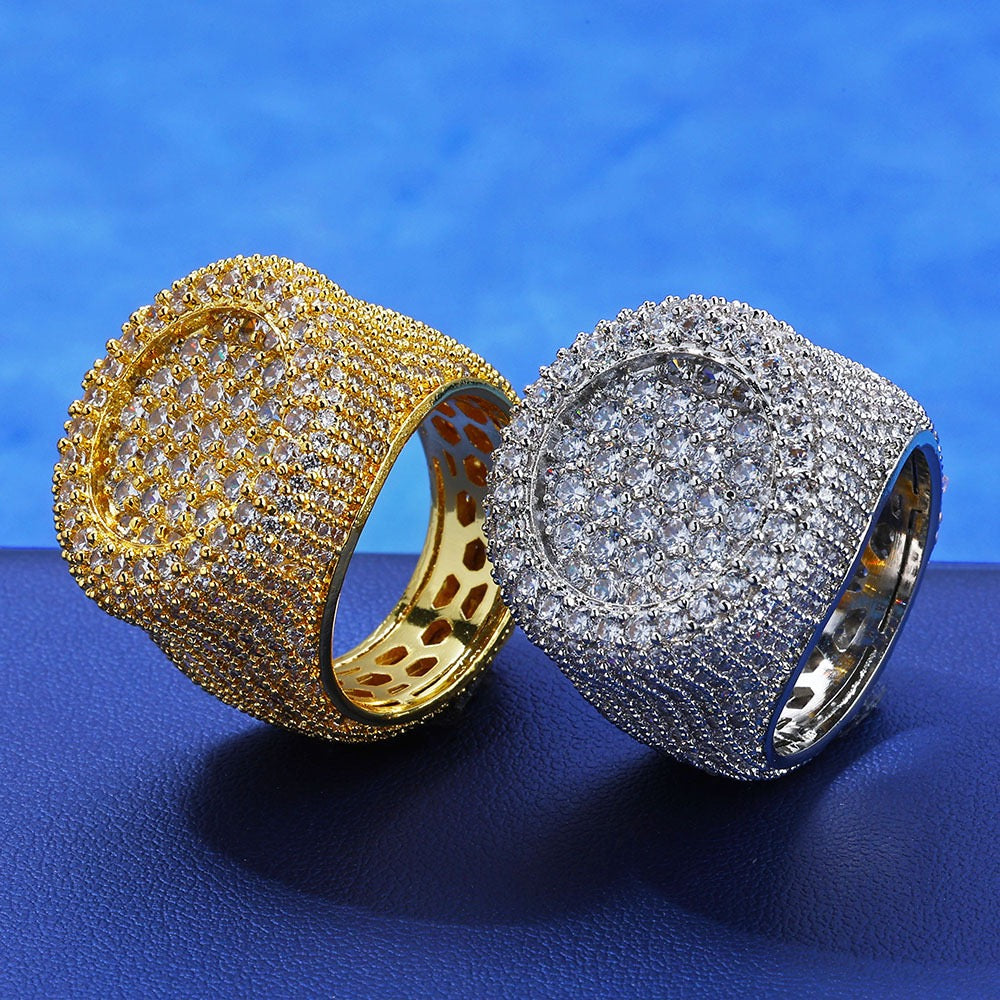 925S & Moissanite Round Side Ring