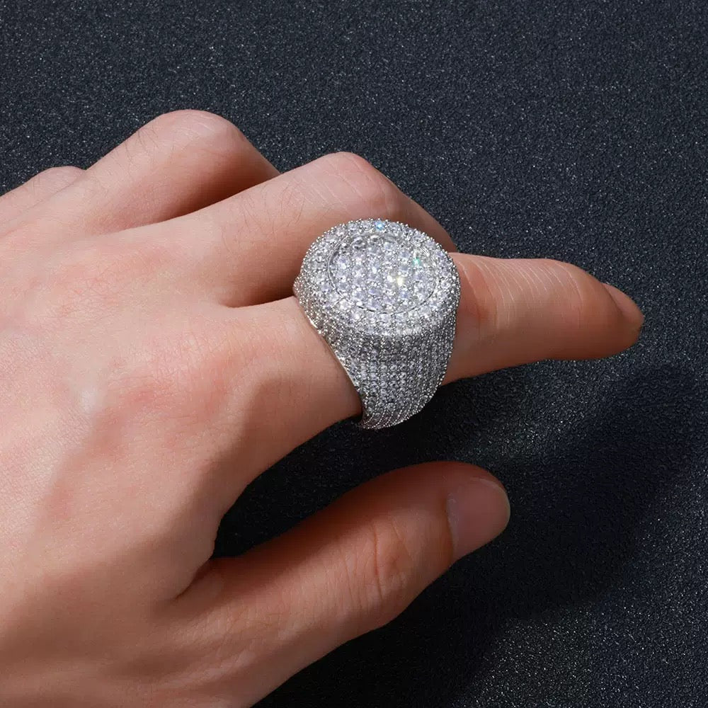 925S & Moissanite Round Side Ring