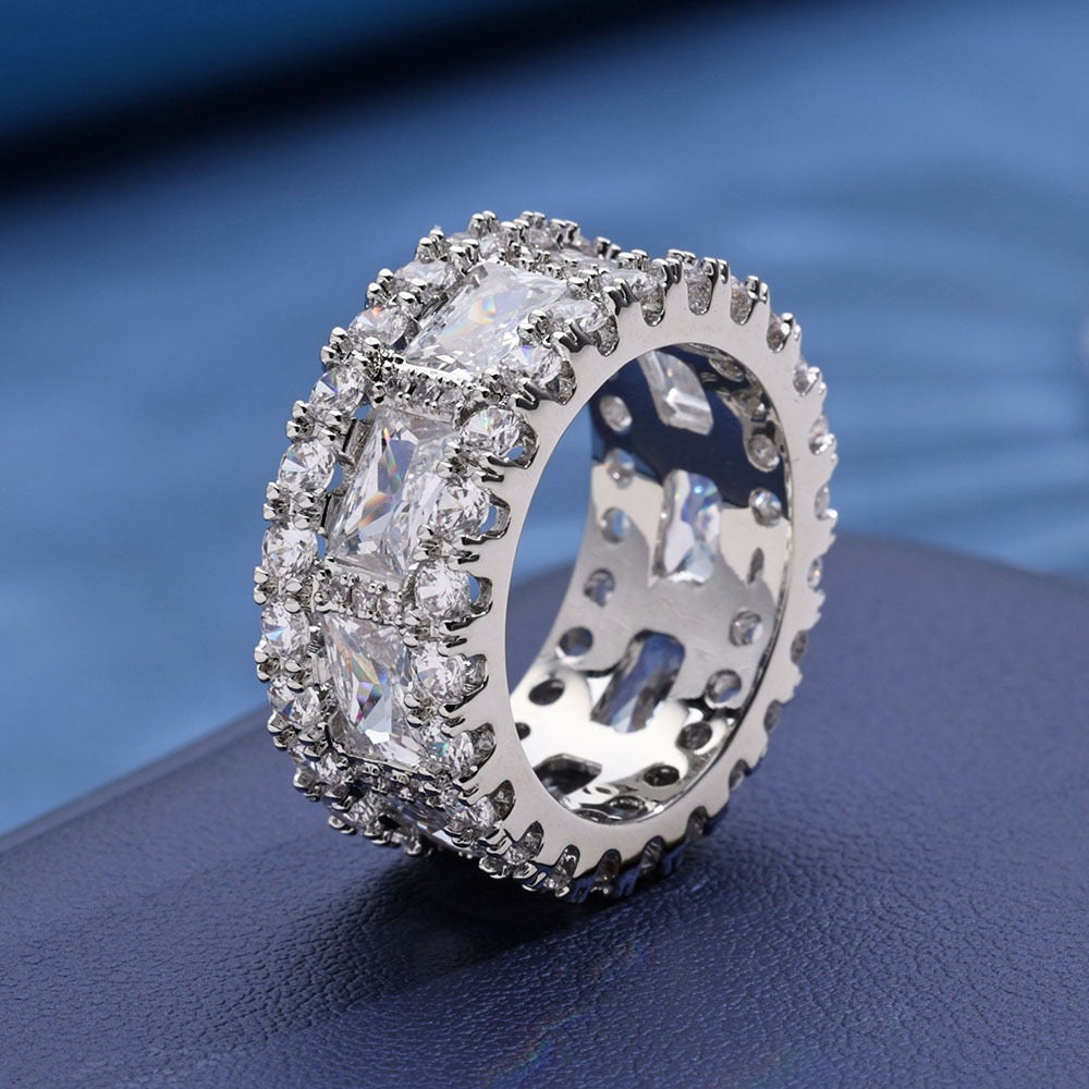 925S & Moissanite Baguette Round Ring