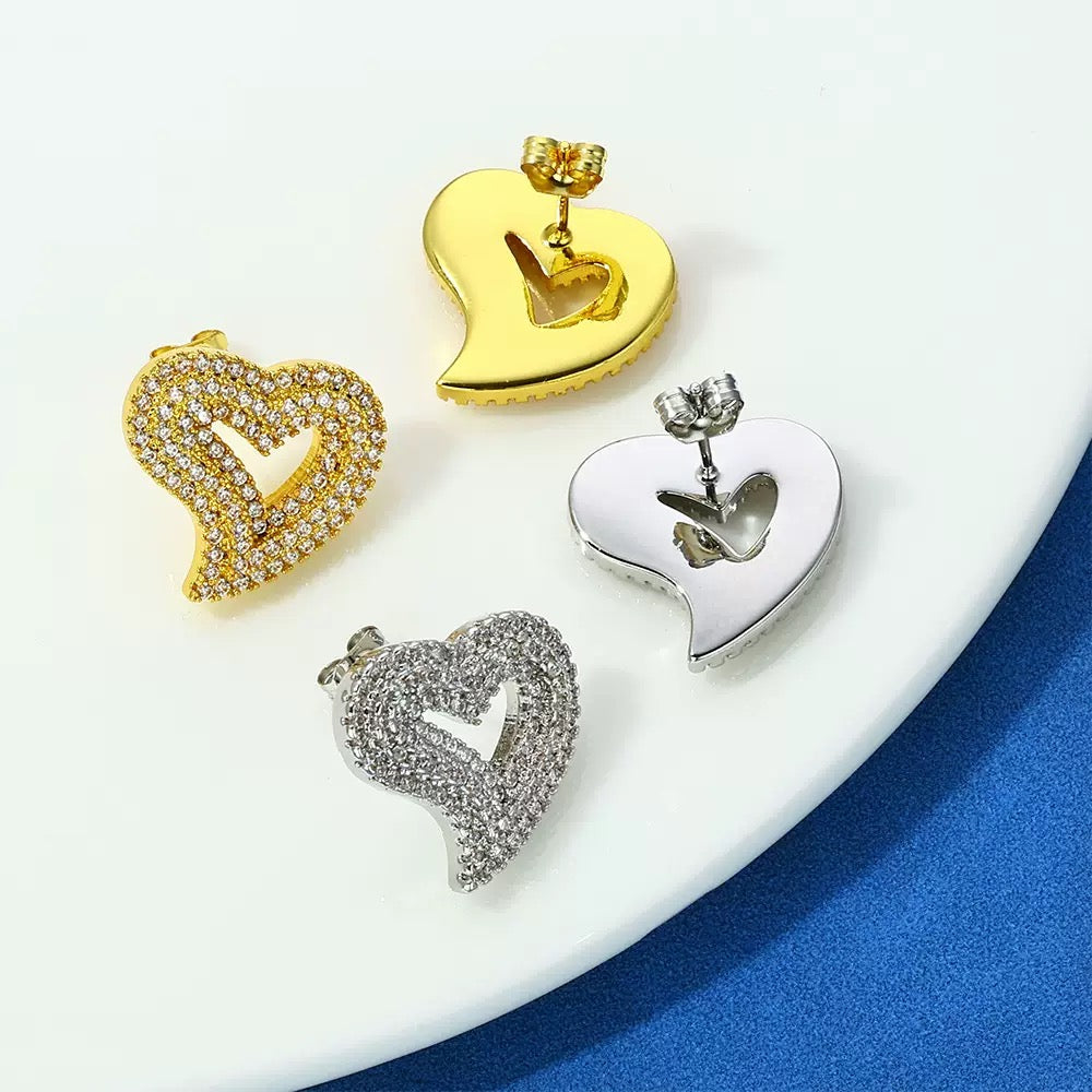 925S & Moissanite Heart Earrings